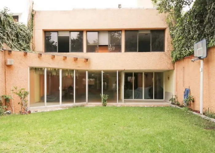 Casa Blanca Hotel